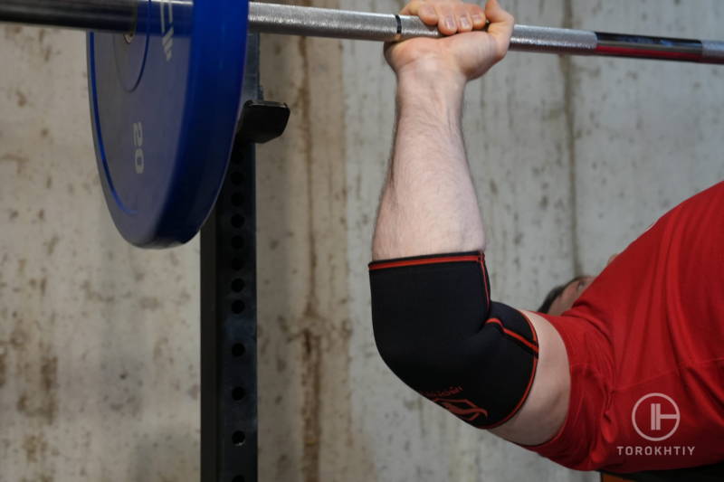 5 Best Elbow Sleeves for Lifting in 2024 Torokhtiy Weightlifting